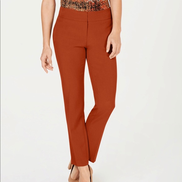 Kasper Women’s Petite Stretch Crepe Pants - Picture 1 of 3